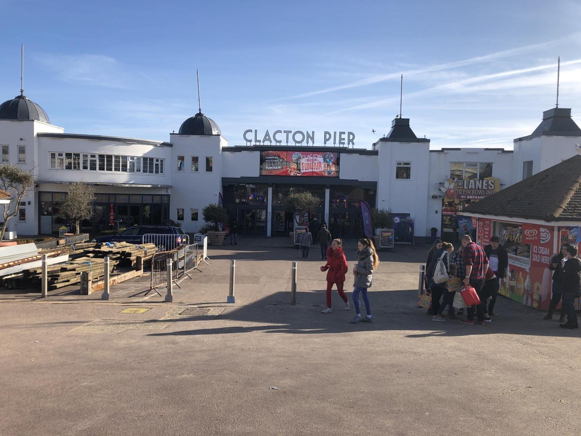 A Wave From It All Great Clacton Kültér fotó